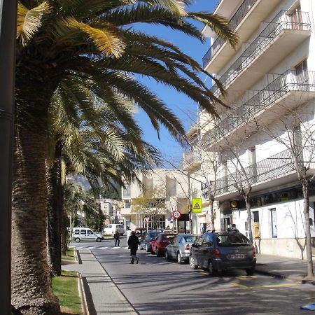 塞尔马公寓旅馆 Sant Carlos de la Ràpita 外观 照片